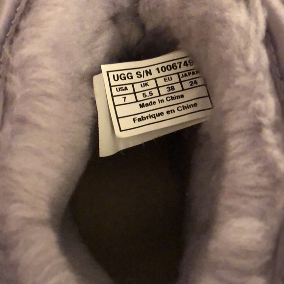 UGG Lavender Bailey Bow Boots with Swarovski Crystals Size USA 7 - Picture 14 of 15